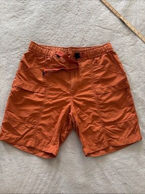 UNIQLO Men’s Orange Cargo Shorts Size L